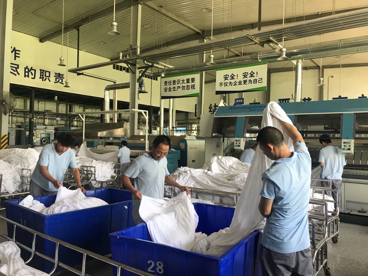 「洁神 • 一线」洁神逐梦路上，他们拼尽全力...