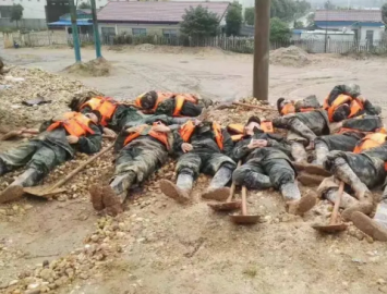 致敬人民子弟兵，军装免费洗，全品类八一折